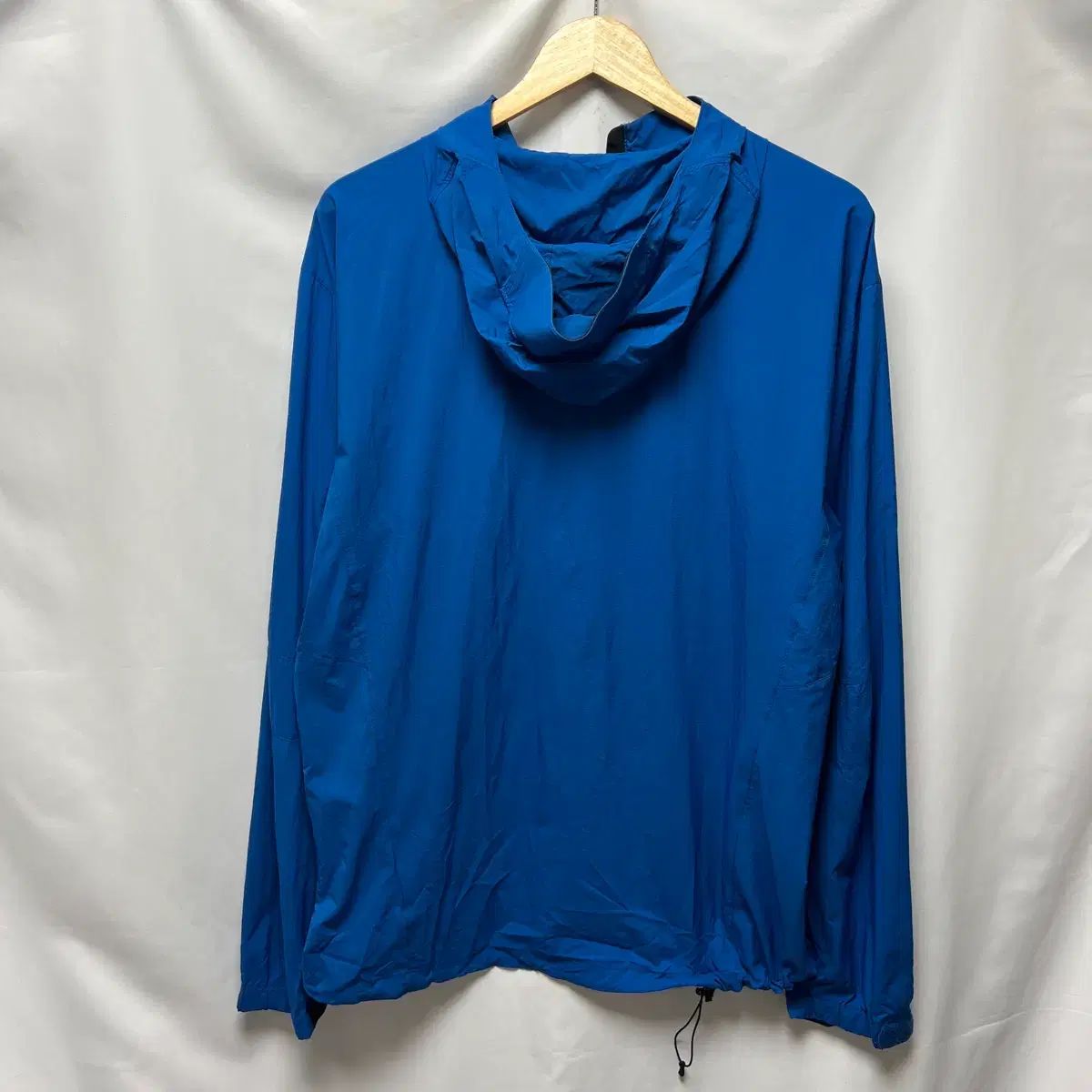 正規品/L ARC'TERYX アークテリクス スコーミッシュ フーディー ウィンドブレーカー ブルー