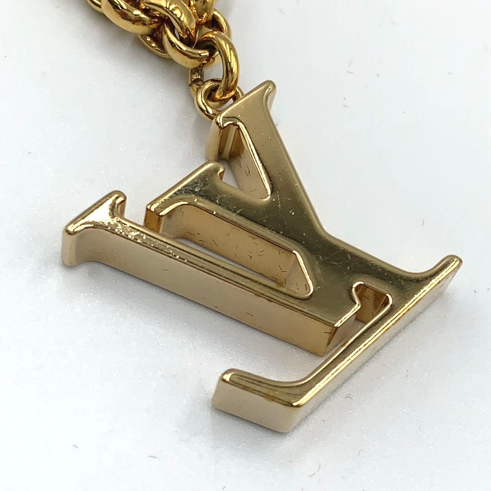 【新着】LOUIS VUITTON フルール ドゥ モノグラム GP オフホワイト×ゴールド×ベージュ チャーム ゴールド M65111