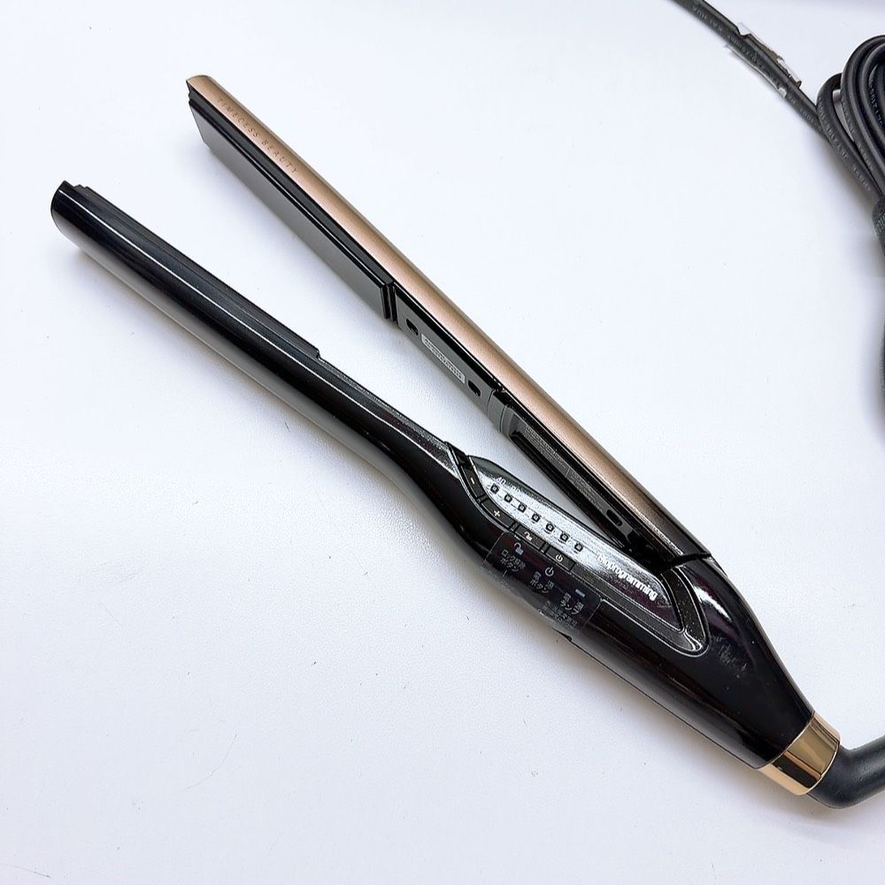 ほぼ未使用＊付属品完備》 リュミエリーナ ヘアビューロン 4D plus