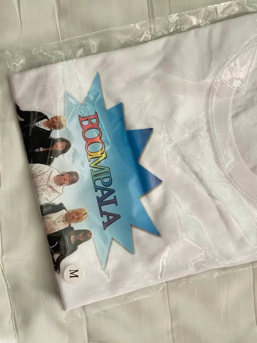 LE SSERAFIM（ルセラフィム） 붐팔라 Tシャツ Mカ
