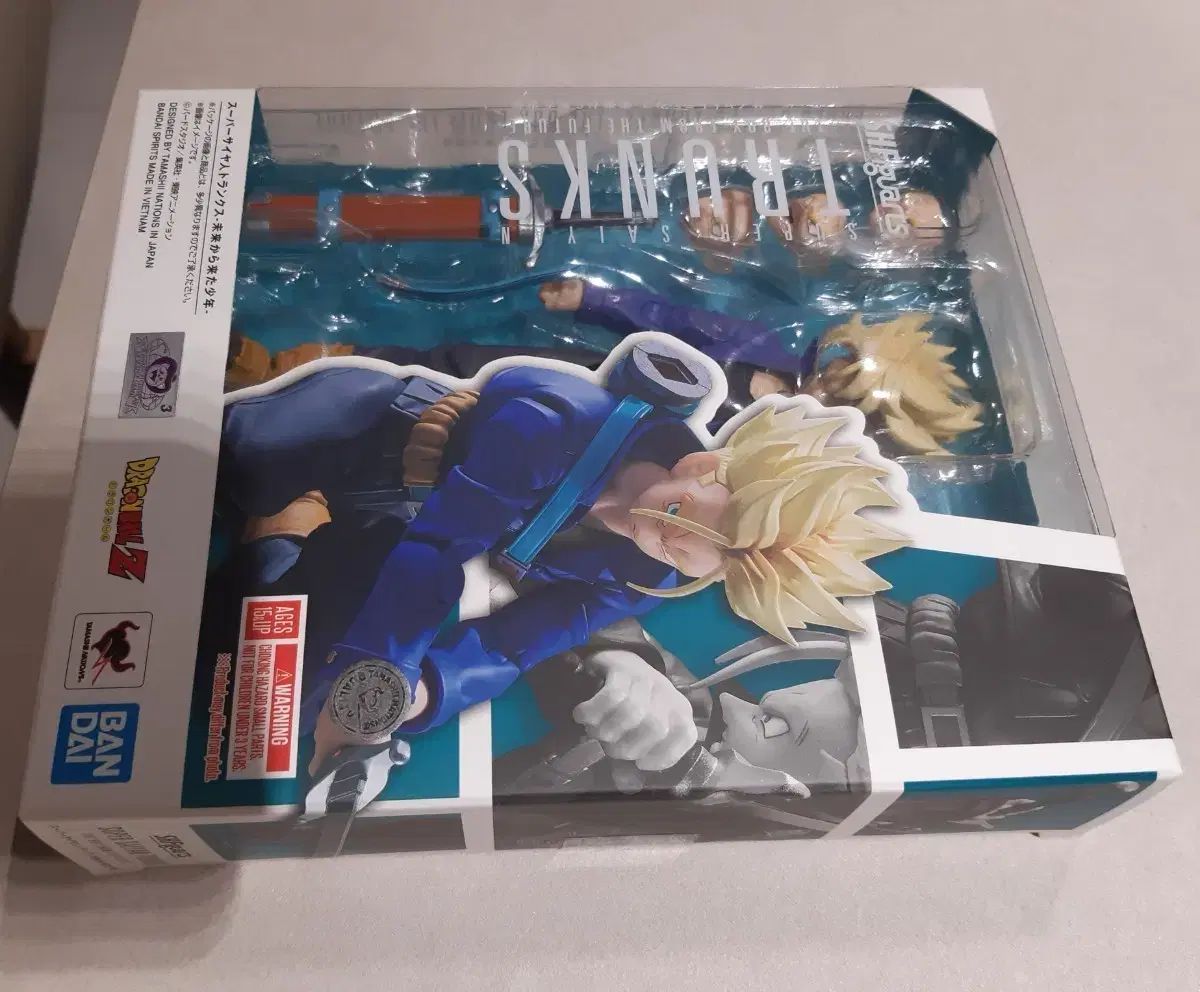 新品 SHF BANDAI ドラゴンボール トランクス フィギュア SHFiguarts