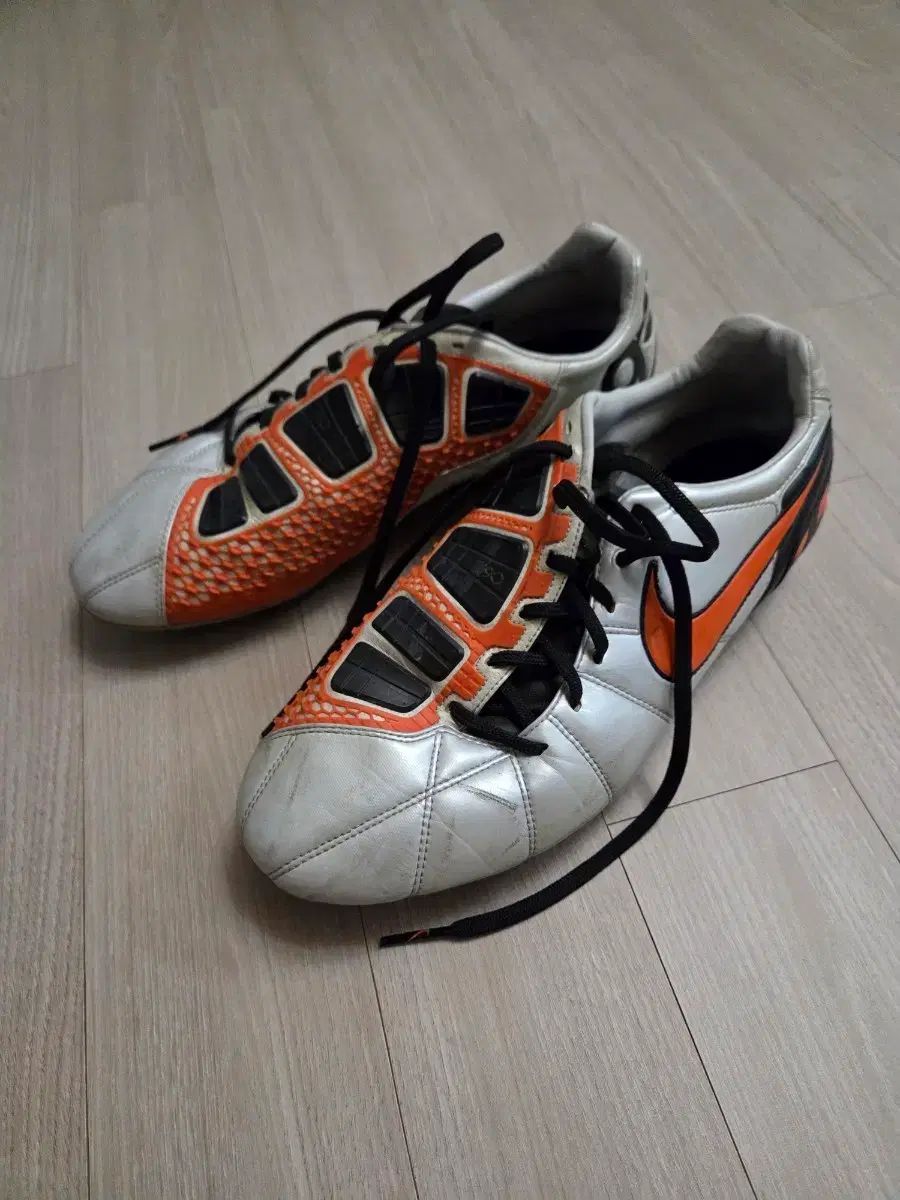 ナイキ トータル90 レーザー3 サッカーシューズ 280