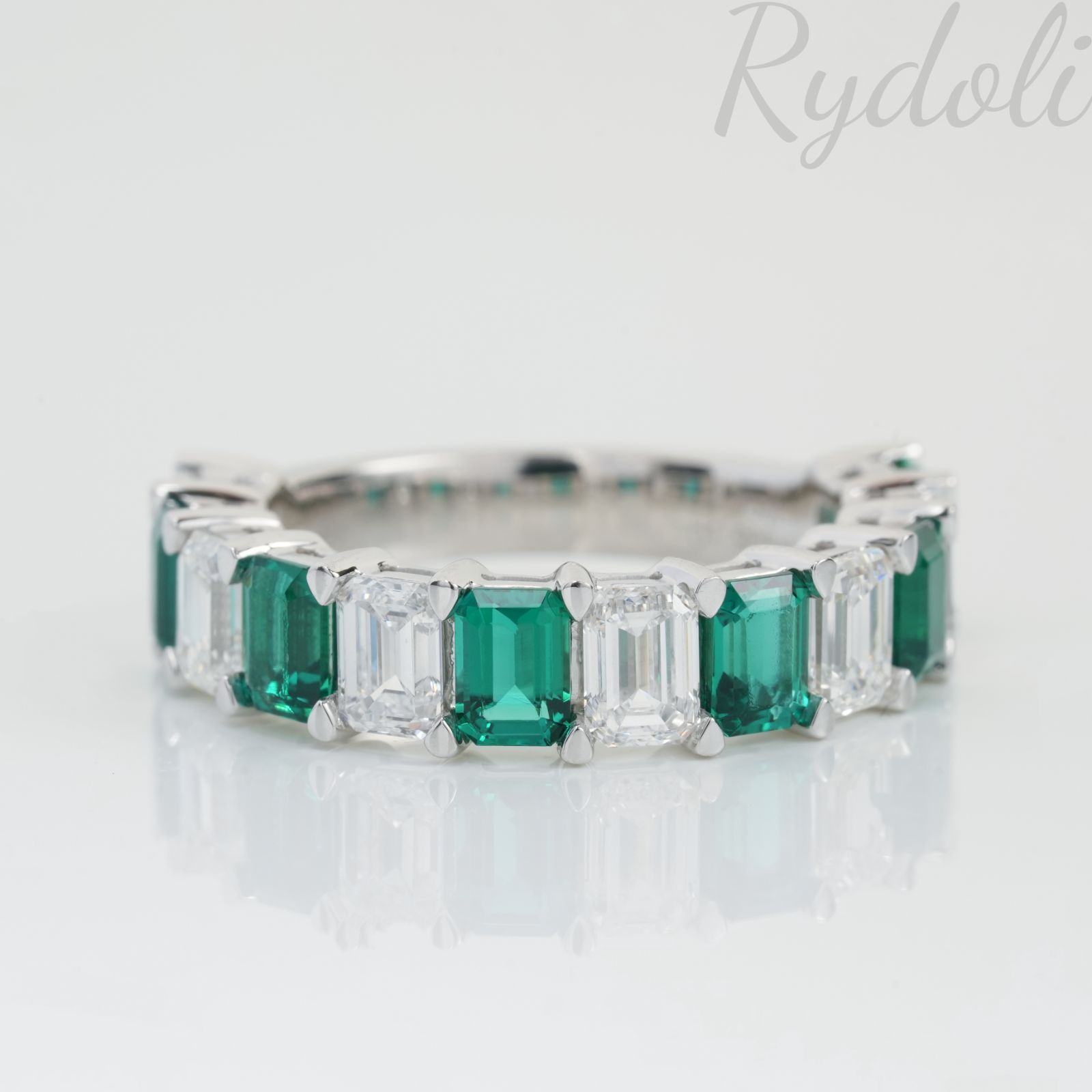 PT950 3.60ct エメラルドカットダイヤ × エメラルド ハーフエタニティリング ラボグロウンダイヤ ラボグロウンエメラルド 存在感抜群 合わせやすい 高級感 指輪 エレガント 上品 ユニセックス 華やか しっかりとした作り プラチナ製 ダイヤリング