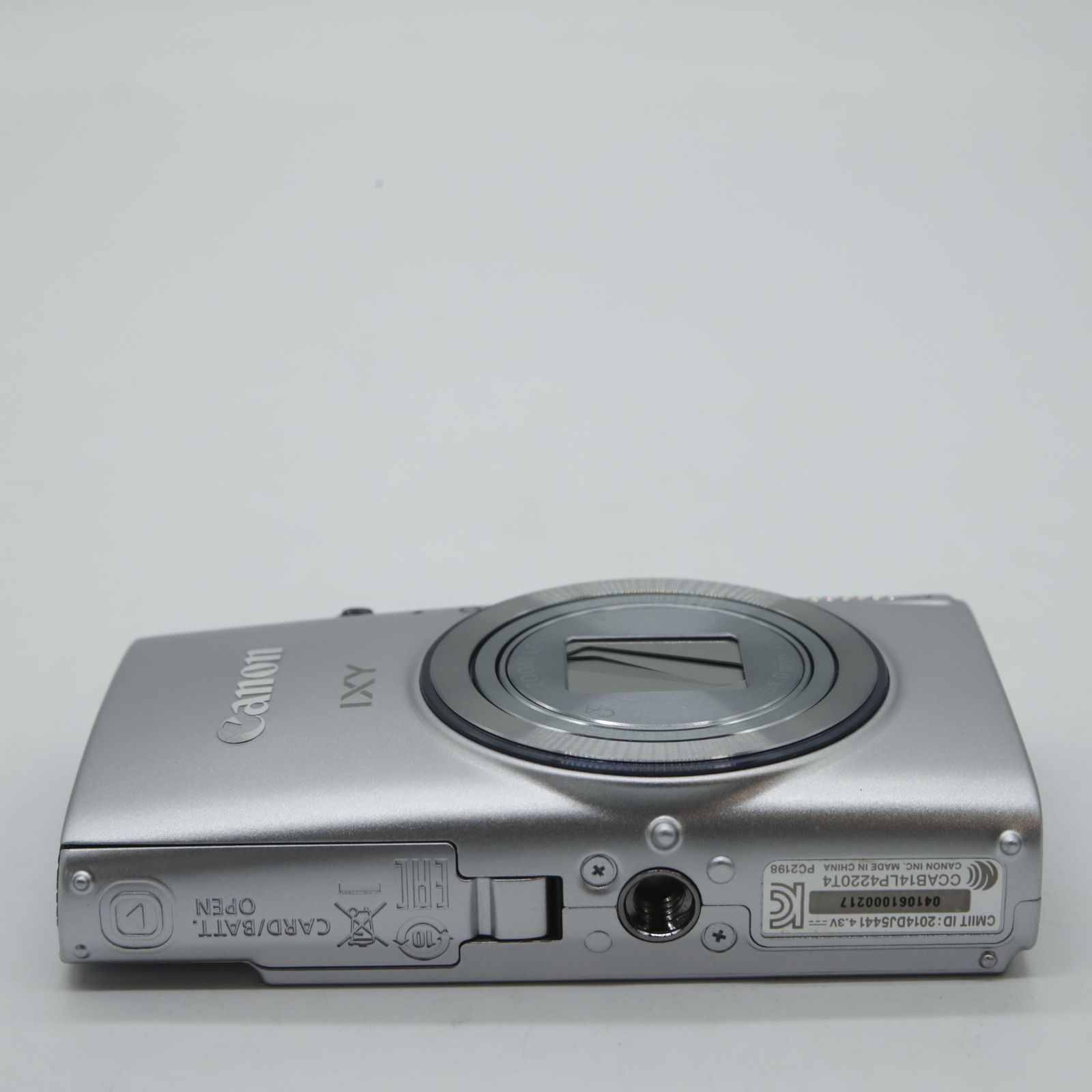 □ほぼ新品□ Canon デジタルカメラ IXY 640 シルバー 光学12倍ズーム