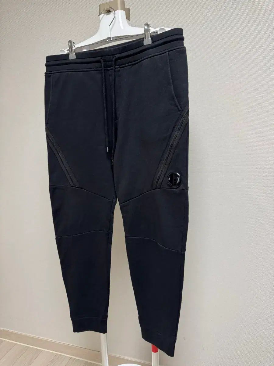C.P. COMPANY シーピーカンパニー ジョガーパンツ Lサイズ