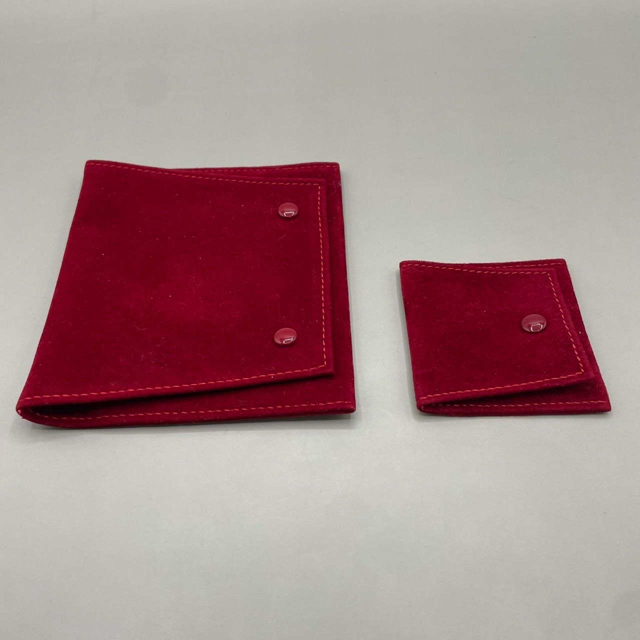ネオさま専用　Cartier 赤 アクセサリーケース2点 未使用級 Cartier カルティエ ジュエリーケース アクセサリーケース