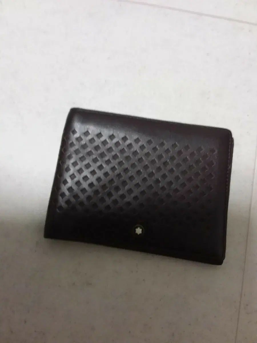 2026大特価セール！BRENTELLA MESH POINTED ミュール サンダル靴の通販