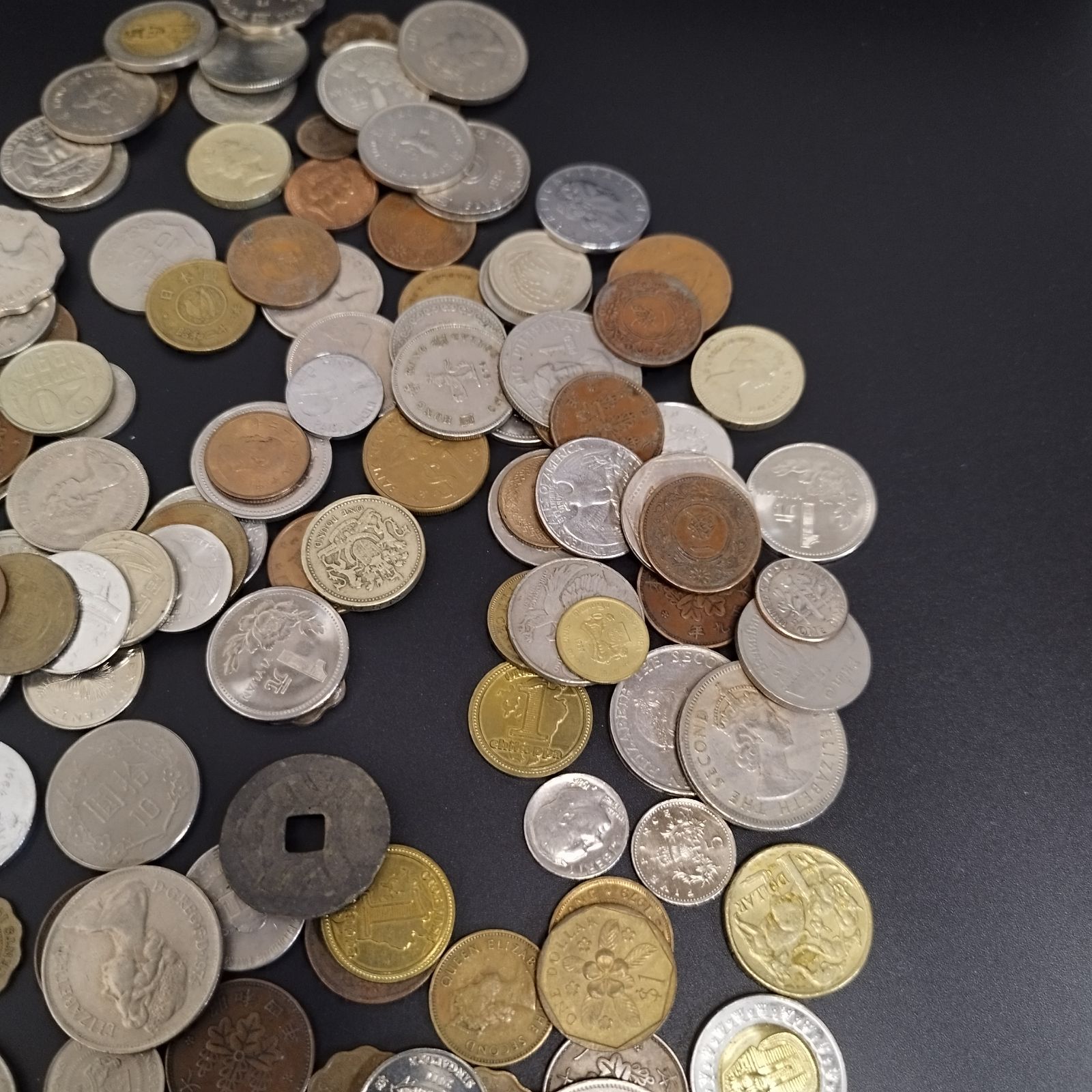 外貨 外国コイン 大量 まとめ売り 約2.0kg 海外硬貨 古銭 世界の貨幣