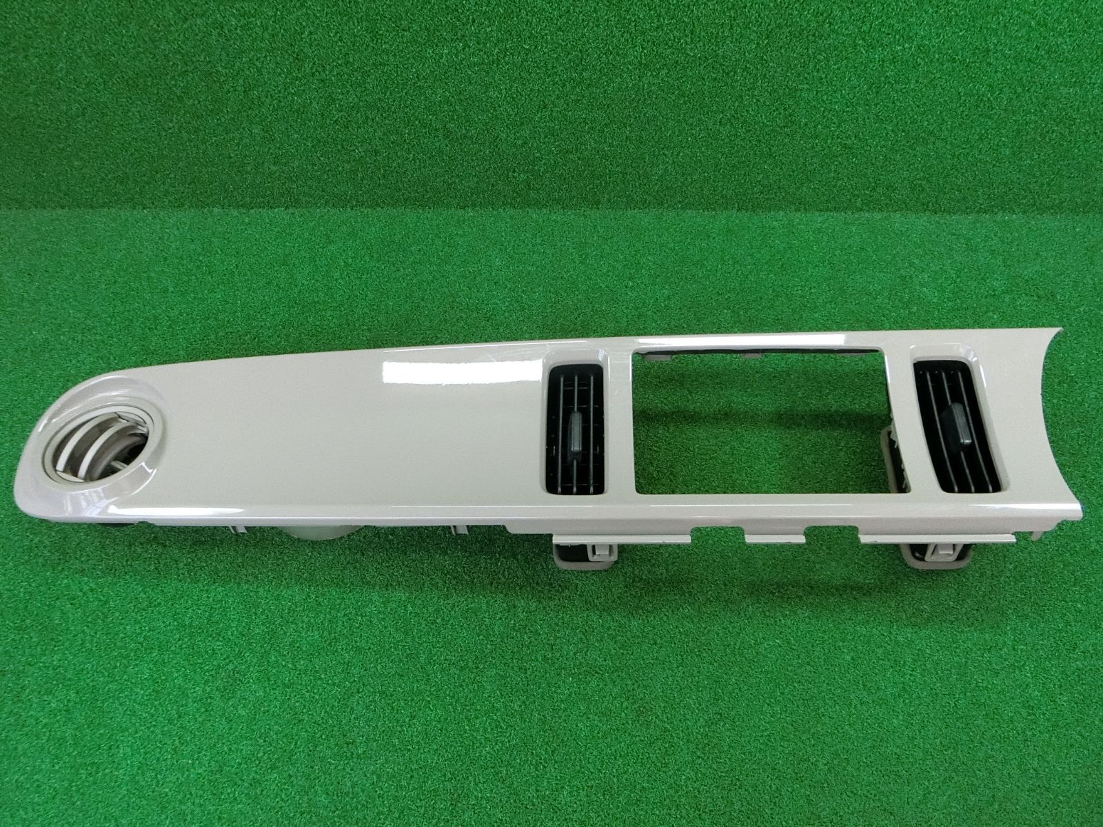 [15617] 送料無料 ホンダ N-ONE JG1 オーディオパネル センターパネル エアコン吹き出し口 7,700円