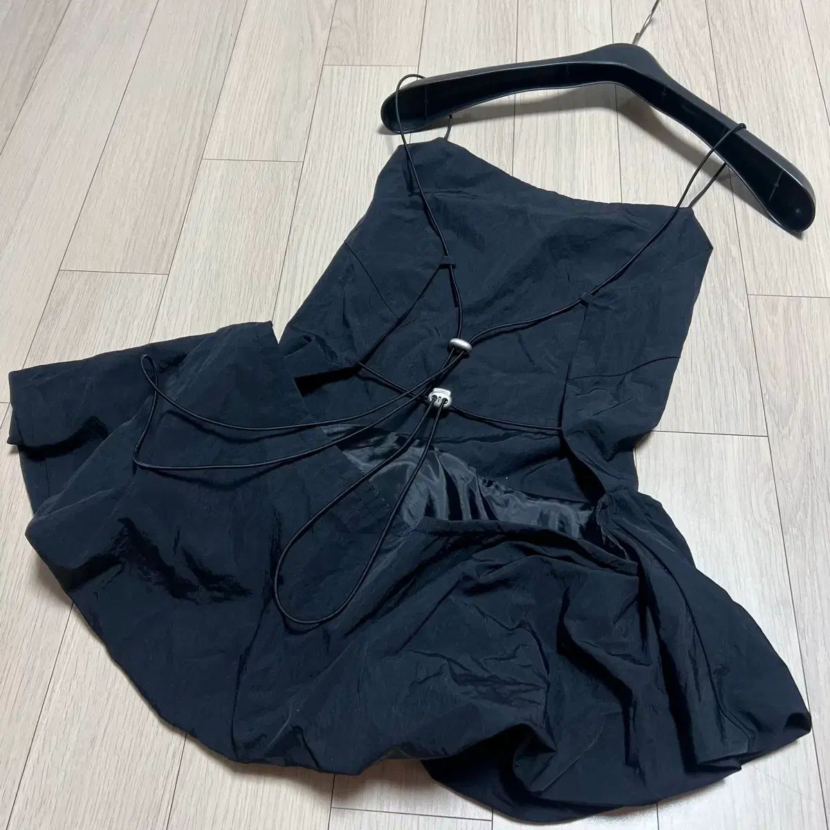 25年 샵バゲット パンプキン シャカシャカ素材 レイヤード トップス ノースリーブ ビスチェ ブラックフリル ノースリーブ