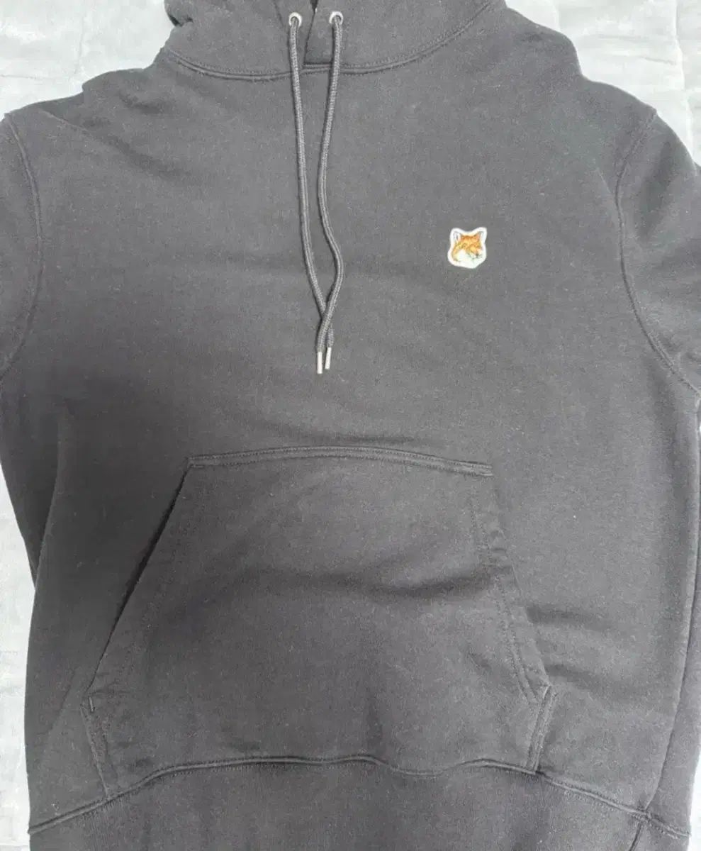 新品 メゾンキツネ フーディー M