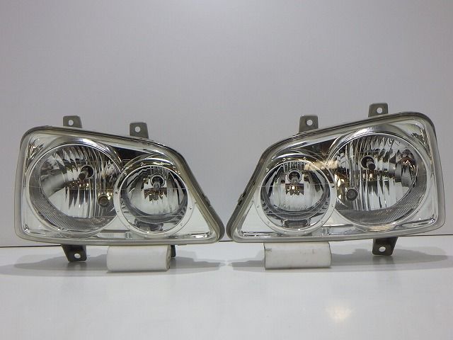 テリオスキッド　ヘッドライト　左右　ハロゲン　J111G　J131G　P0757　C　レべ無　81110/81110-87422　コーティング　260527057
