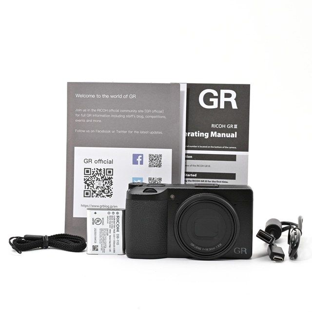 美品＞ RICOH GR III｜高級コンパクトデジタルカメラ｜シャッター数