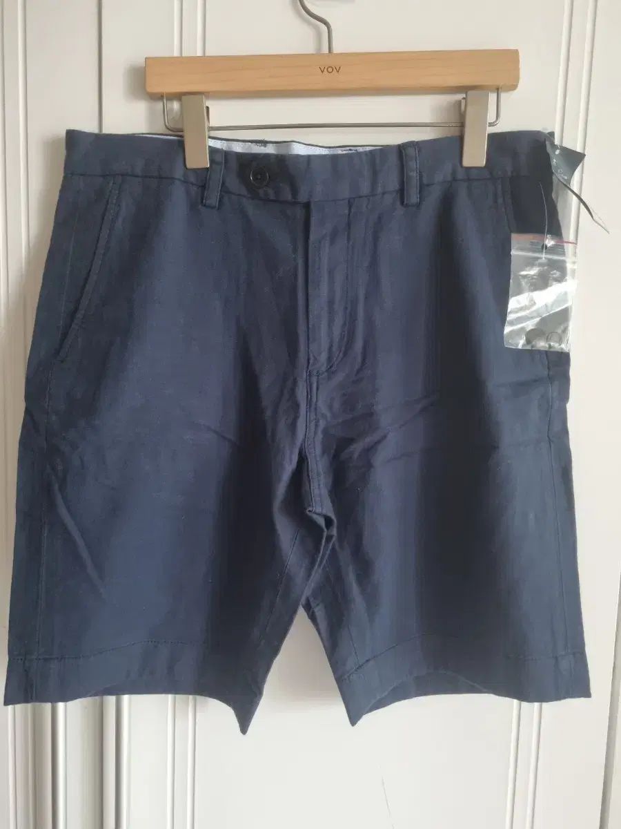 (新品) ブルックス・ブラザーズ ネイビー バミューダ ハーフパンツ 33インチです