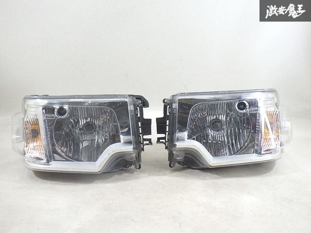 キレイ 日産純正 U72V クリッパー バン ハロゲン ヘッドライト ヘッドランプ 左右 刻印C ミニキャブ U61V U62V U71V STANLEY W0688 棚18-4