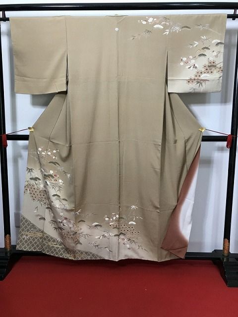 【中古】Sサイズ 付け下げ 正絹 薄茶地に花鳥模様
