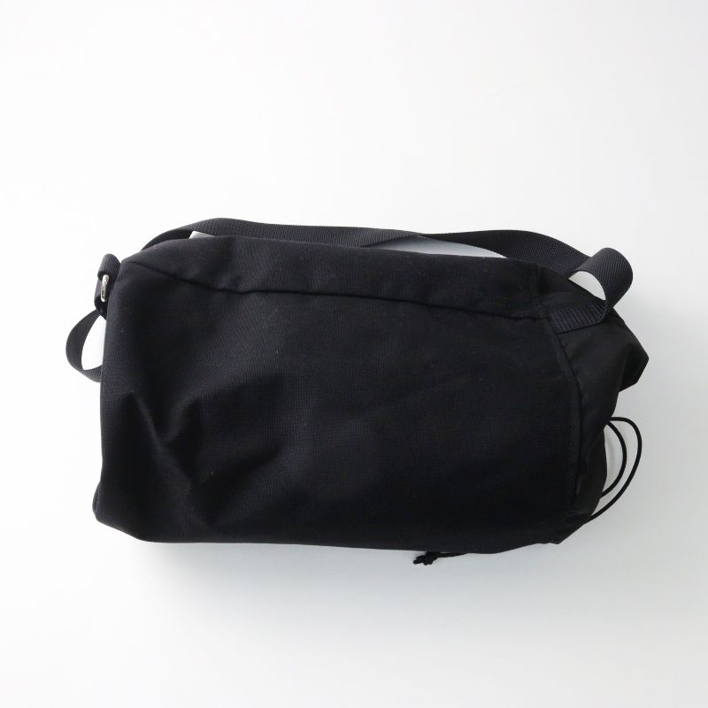 美品 アエタ Aeta ボンサック Mサイズ NYLON＼ブラック ナイロン 巾着