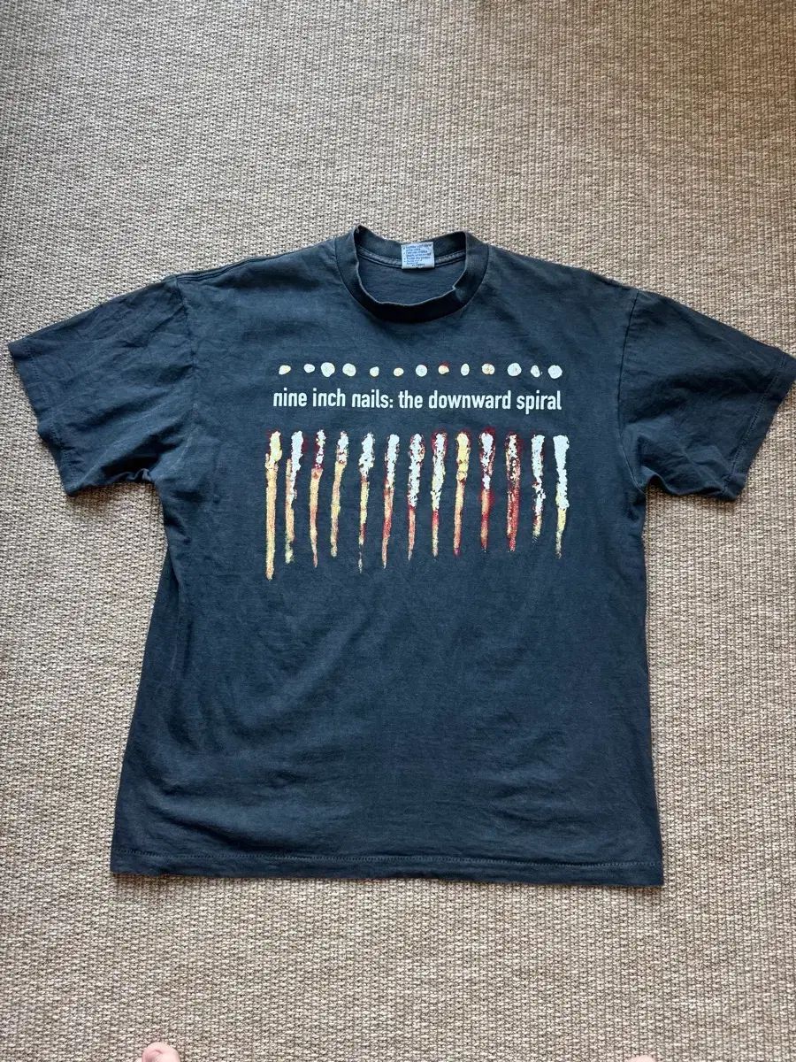 ヴィンテージ バンドTシャツ (XL)