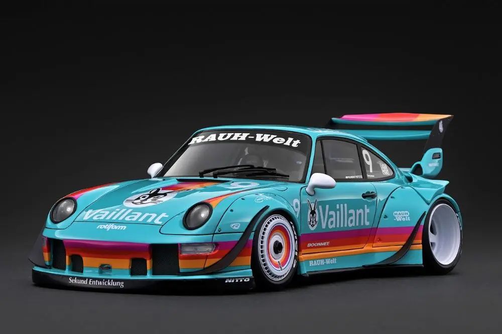 RWB 993 Green (1/18 Scale) - メルカリ