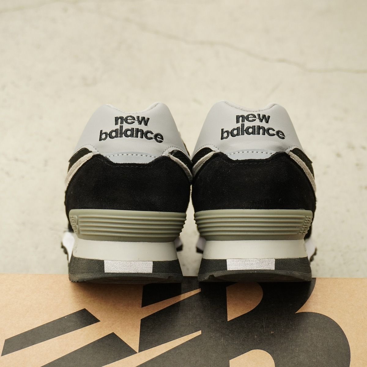 美品 国内正規 2024年 New Balance ニューバランス OU576PBK レザー 