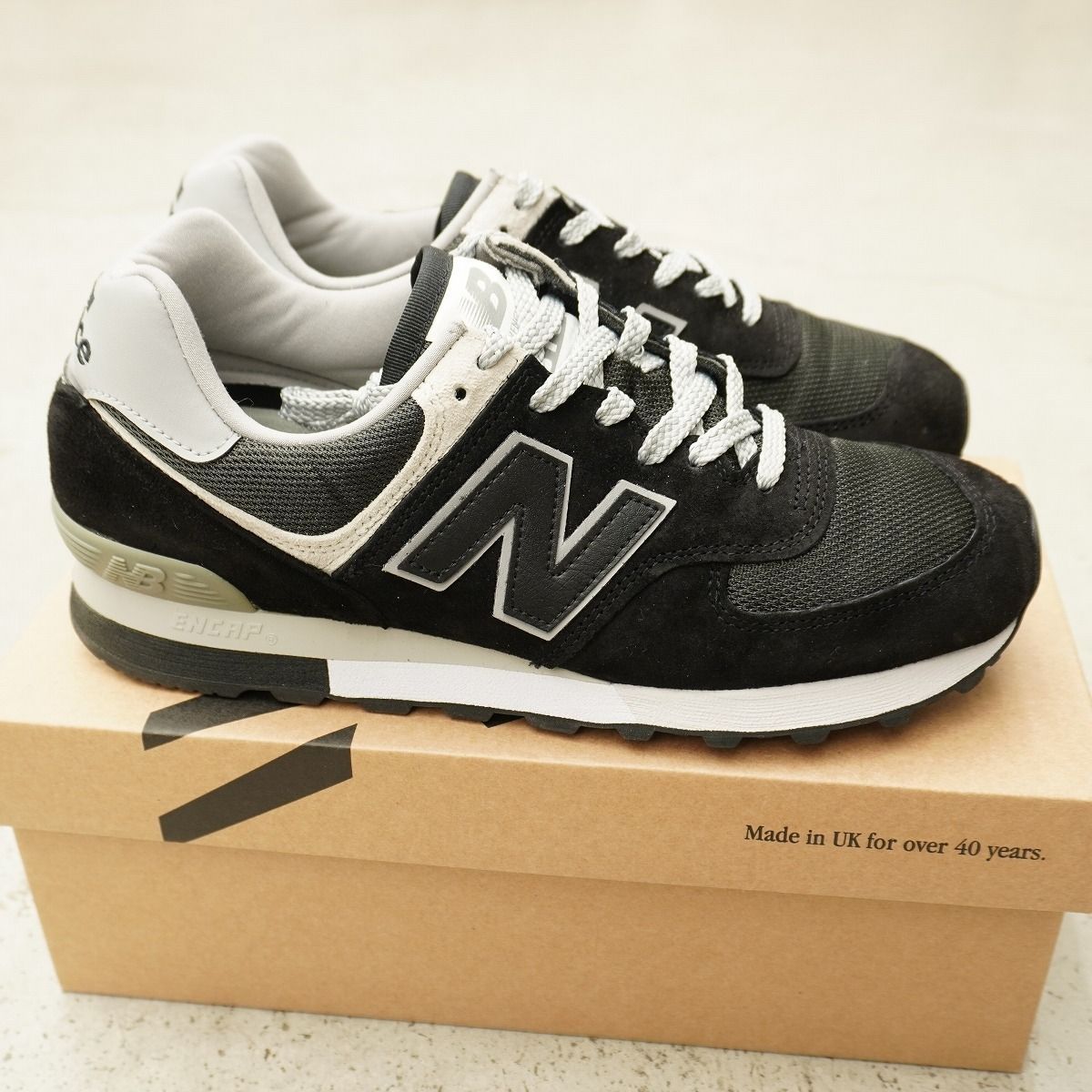 美品 国内正規 2024年 New Balance ニューバランス OU576PBK レザー 