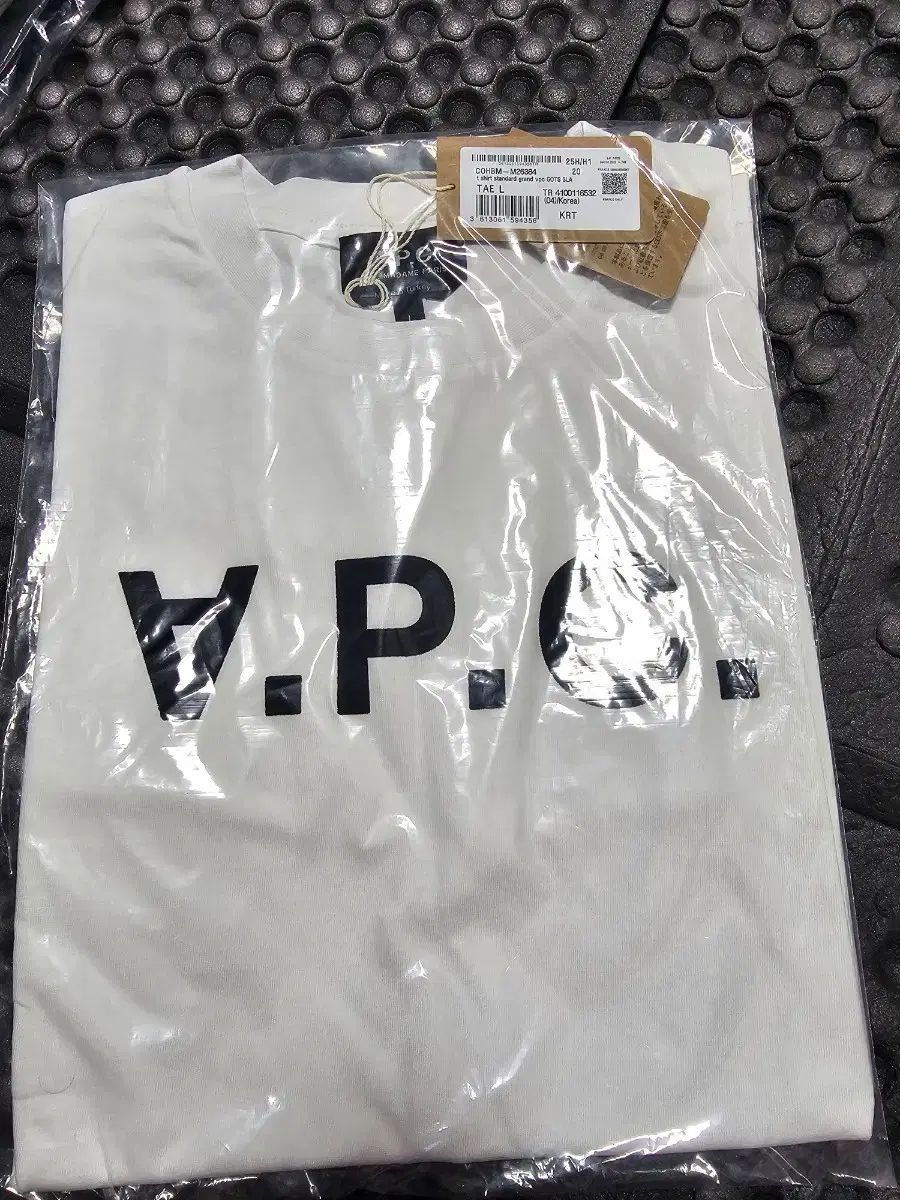 A.P.C. スタンダード グランド Tシャツ L