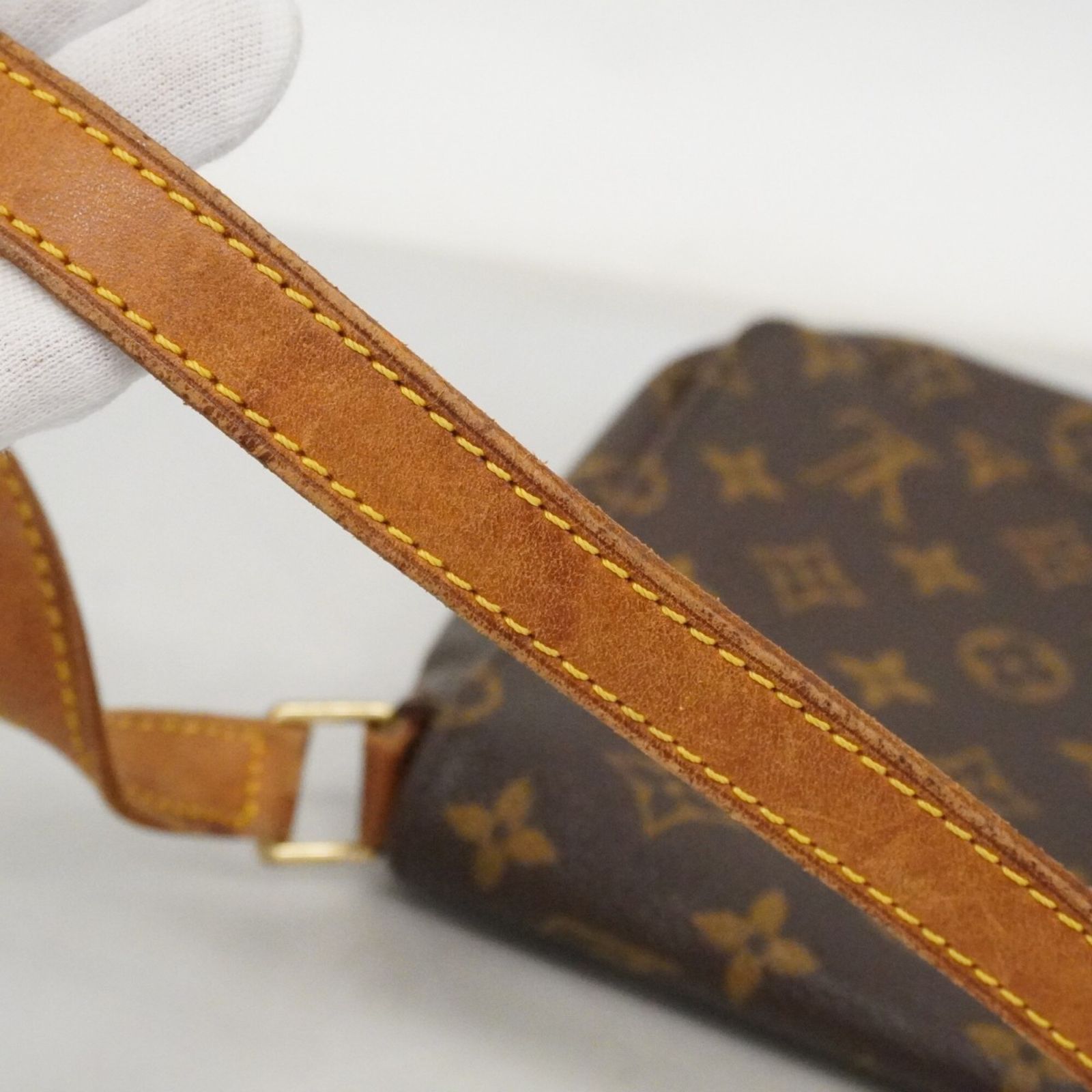 ルイ・ヴィトン(Louis Vuitton) ルイ・ヴィトン ショルダーバッグ 