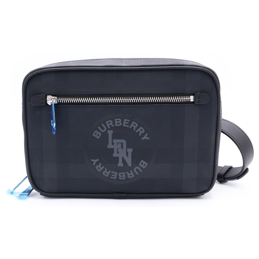 BURBERRY (バーバリー) ショルダーバッグ メンズ クラッチバッグ ショルダーバッグ ブラック 8022515 シルバー金具 40,541円