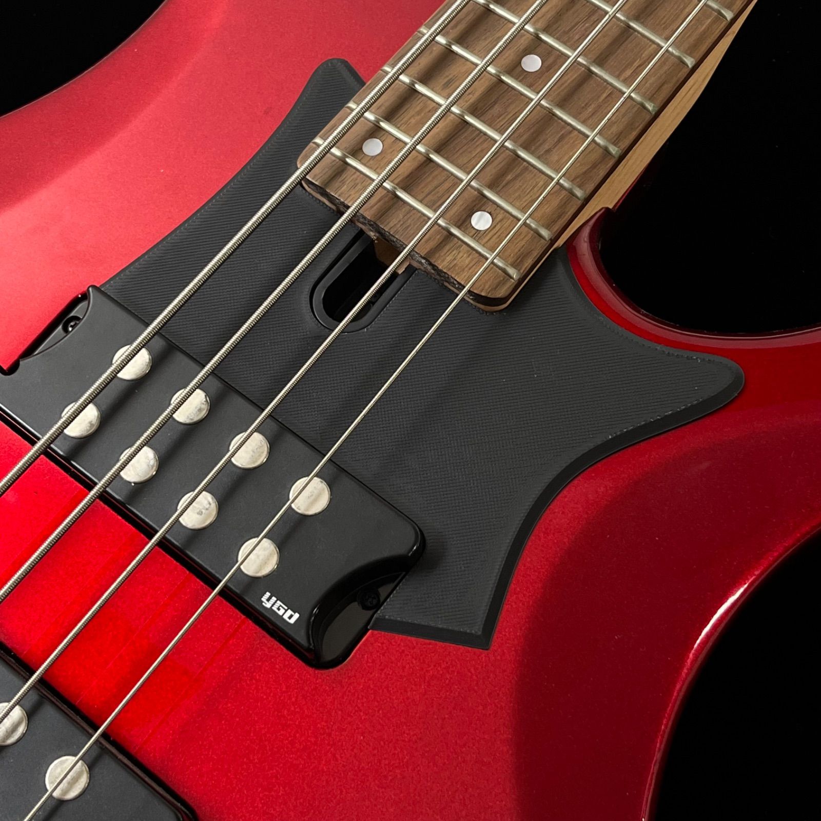 YAMAHA 現行TRBX 4stシリーズ用 ピックガード - うさみみ工房