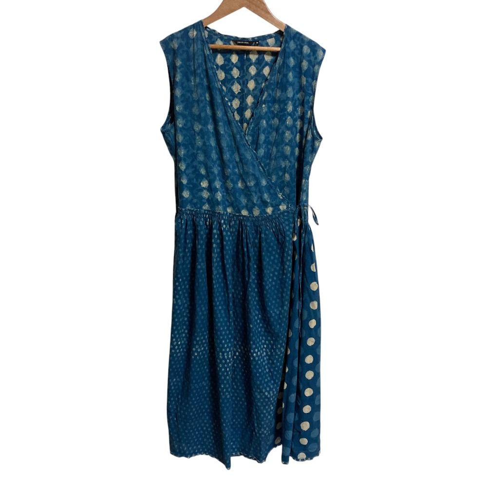 美品 pas de calais パドカレ インドブロックプリントワンピース ノースリーブ カシュクールドレス サイズ36 ネイビー レディース 古着 中古 USED