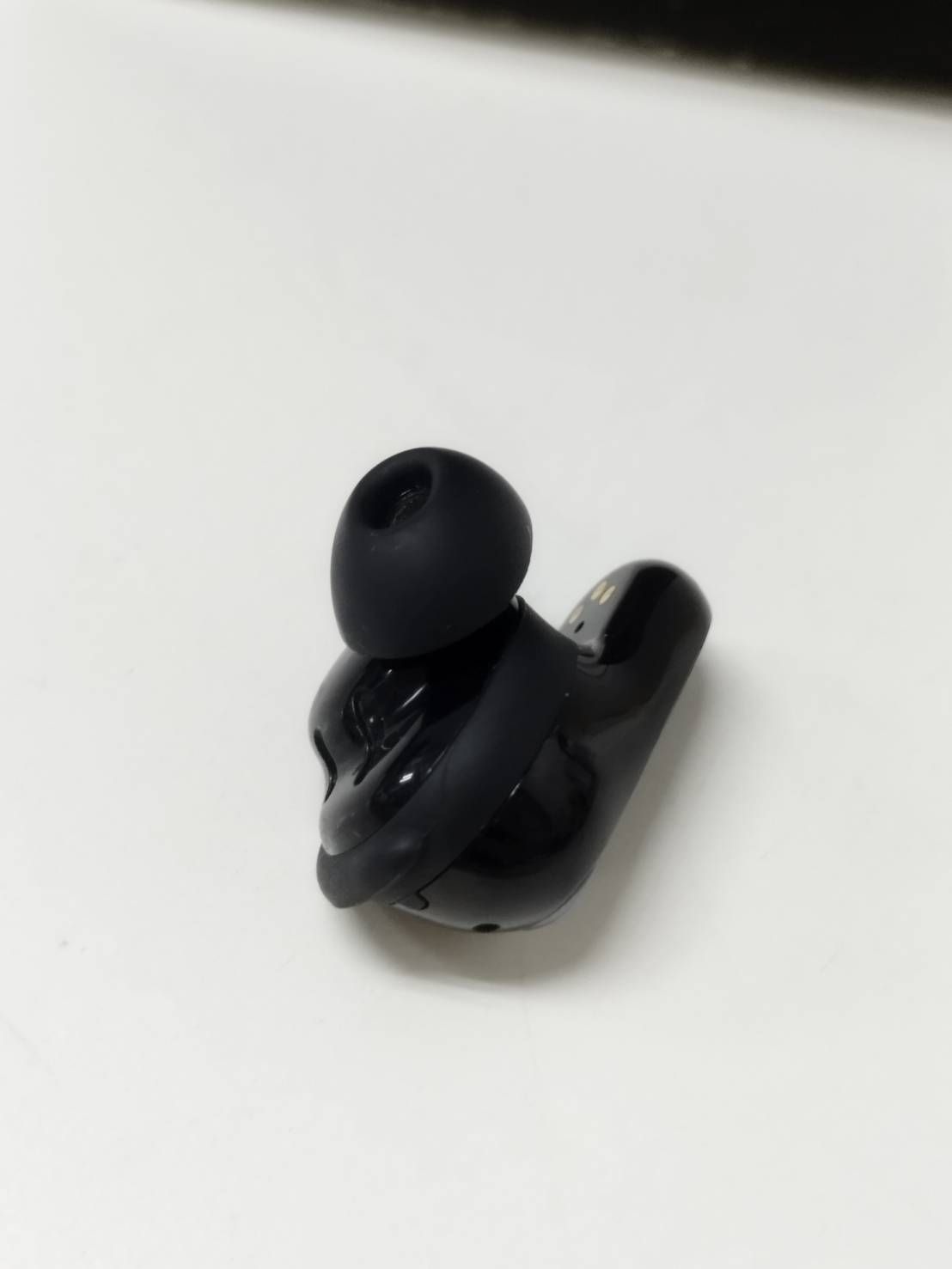 ジャンク】BOSE QuietComfort Ultra Earbuds/ワイヤレスイヤホン/右耳