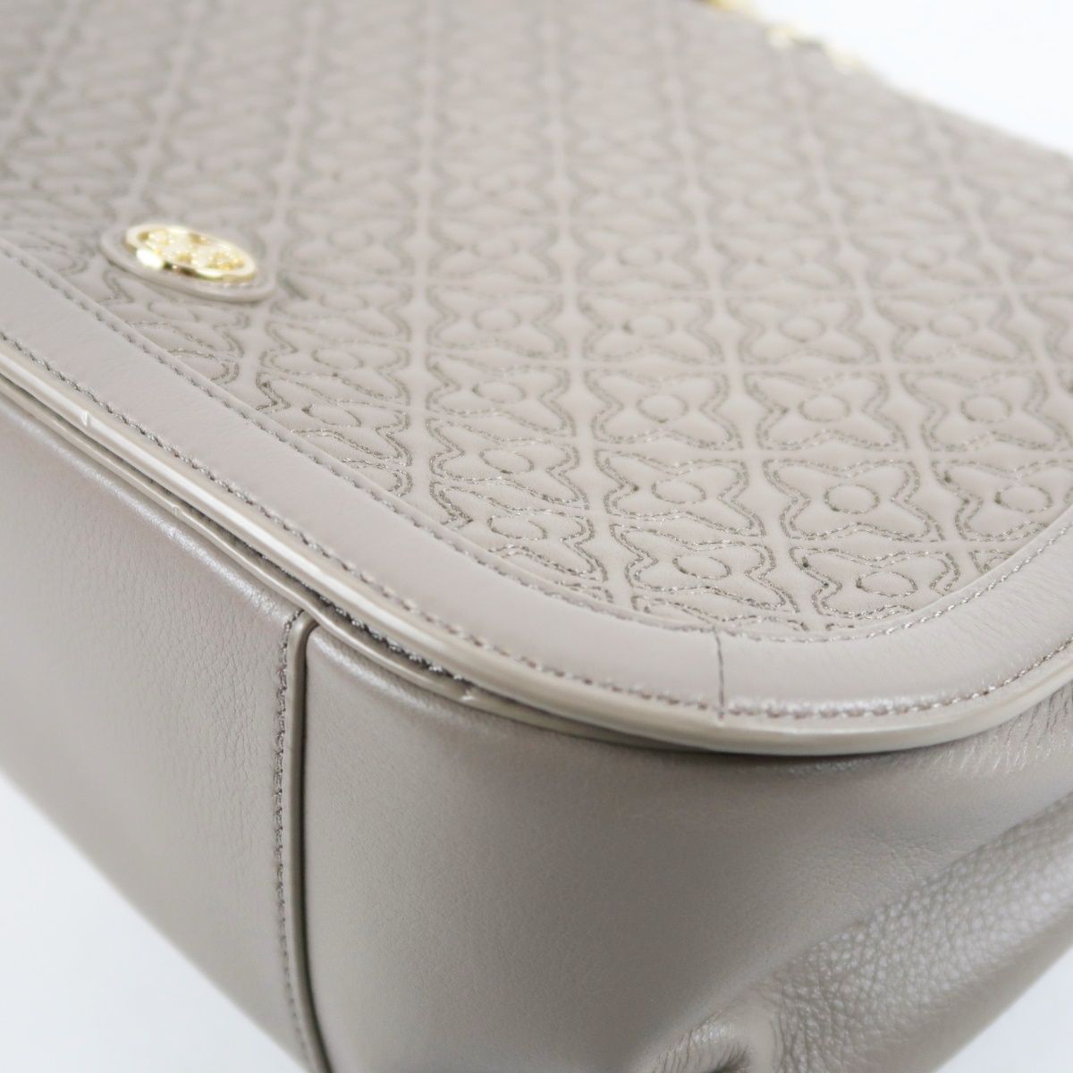 新品同様・未使用】TORY BURCH トリーバーチ レザー チェーン 
