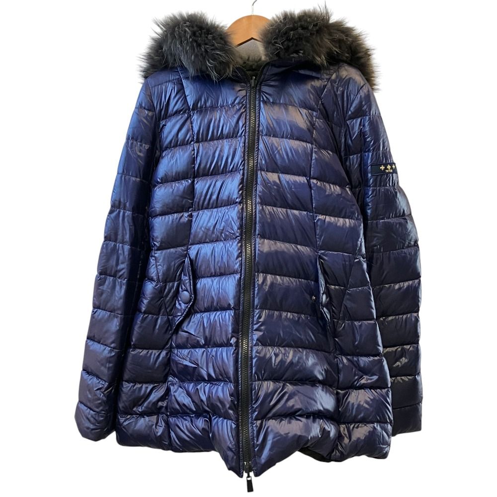 美品 TATRAS タトラス ファーフード付き リバーシブル ダウンコート LTA7RB4349 サイズ03 ロイヤルブルー×ブラック レディース 古着 中古 USED