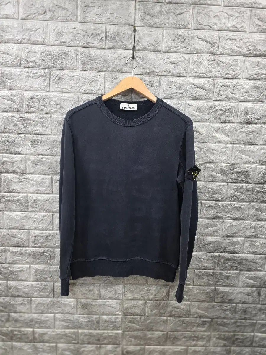正規品STONE ISLAND ストーンアイランド ネイビー スウェット Tシャツ サイズ 100 使用感多いです 写真参照