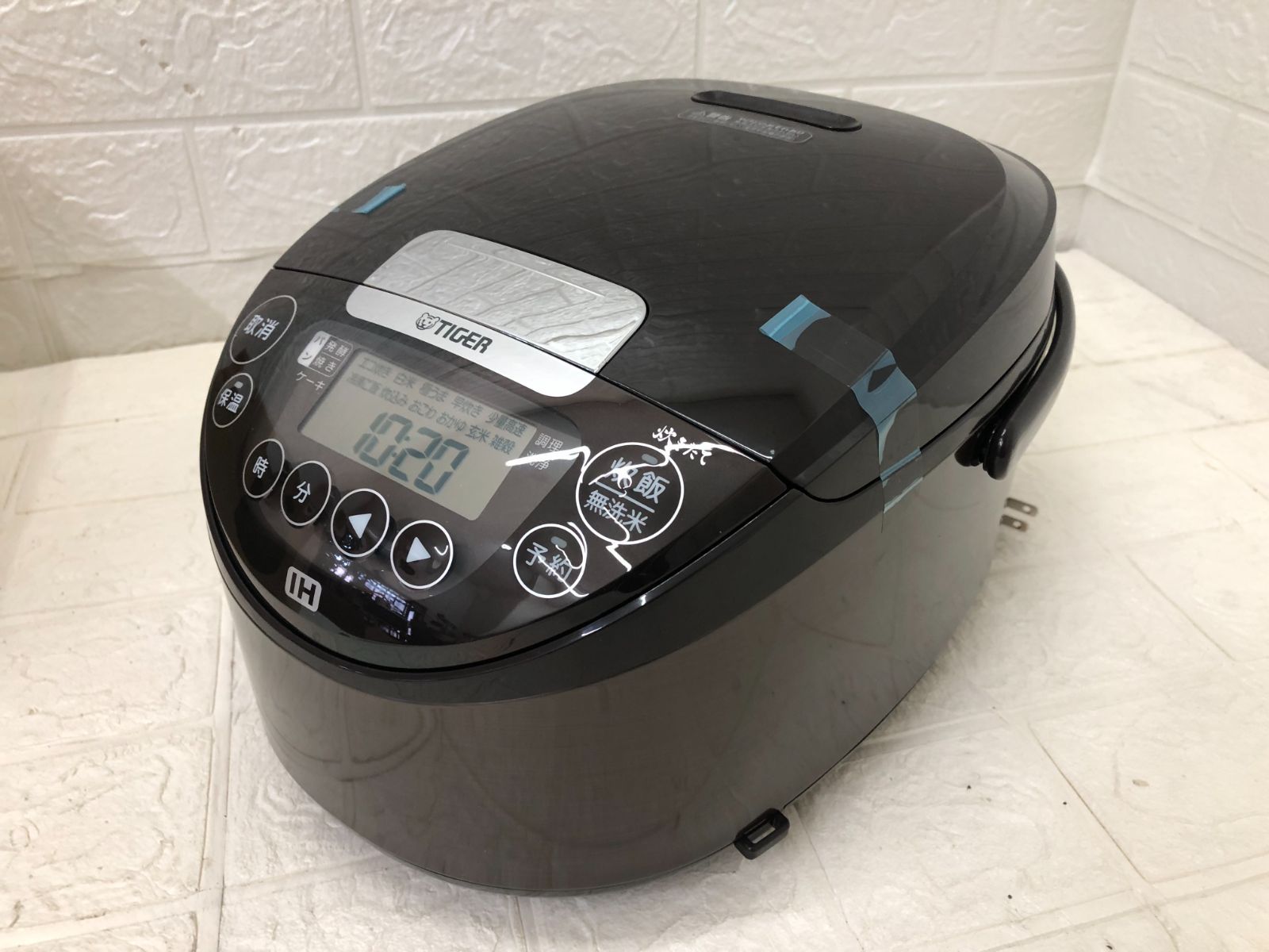 タイガーIHジャー炊飯器 JPW-D100 2023年製 5.5合 タイガーIHジャー炊飯