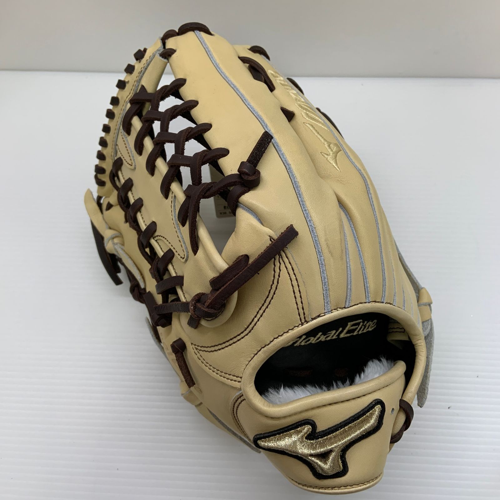 ミズノ MIZUNO グローバルエリート Global Elite 1AJGR33207 軟式 大人 一般 外野手用 グローブ グラブ 左投げ タグ付き 野球 8799