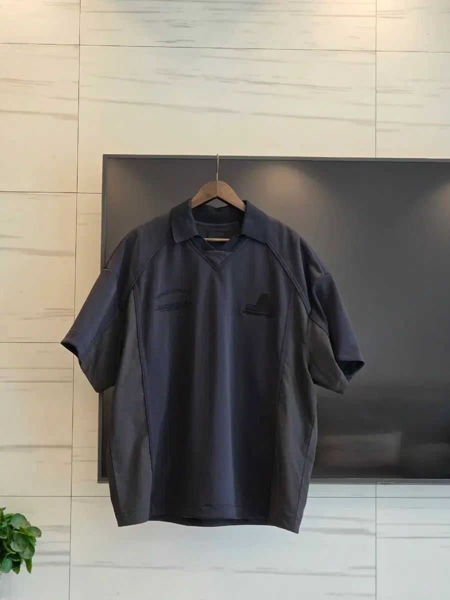 ジュンジェイ 25ss サッカーTシャツ ネイビー M