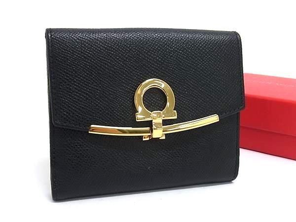 SALVATORE FERRAGAMO フェラガモ 二つ折り財布 ガンチーニ 22 C877 ブラック系 レザー レディース ゴールド金具 美品