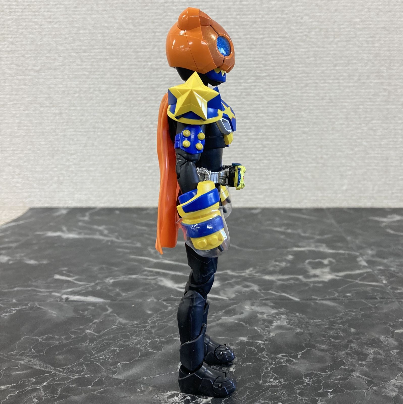29. 【店舗併売品】 S.H.Figuarts 仮面ライダーパンクジャック 