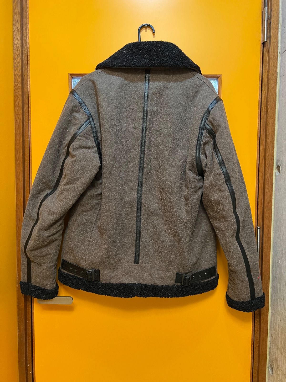 Y【Y9-85】☆ Levi's RED TAB Lサイズ ボアジャケット Type B-3 カーキ Y【Y9-85】☆ Levi's RED TAB Lサイズ ボアジャケット Type B-3 カーキ