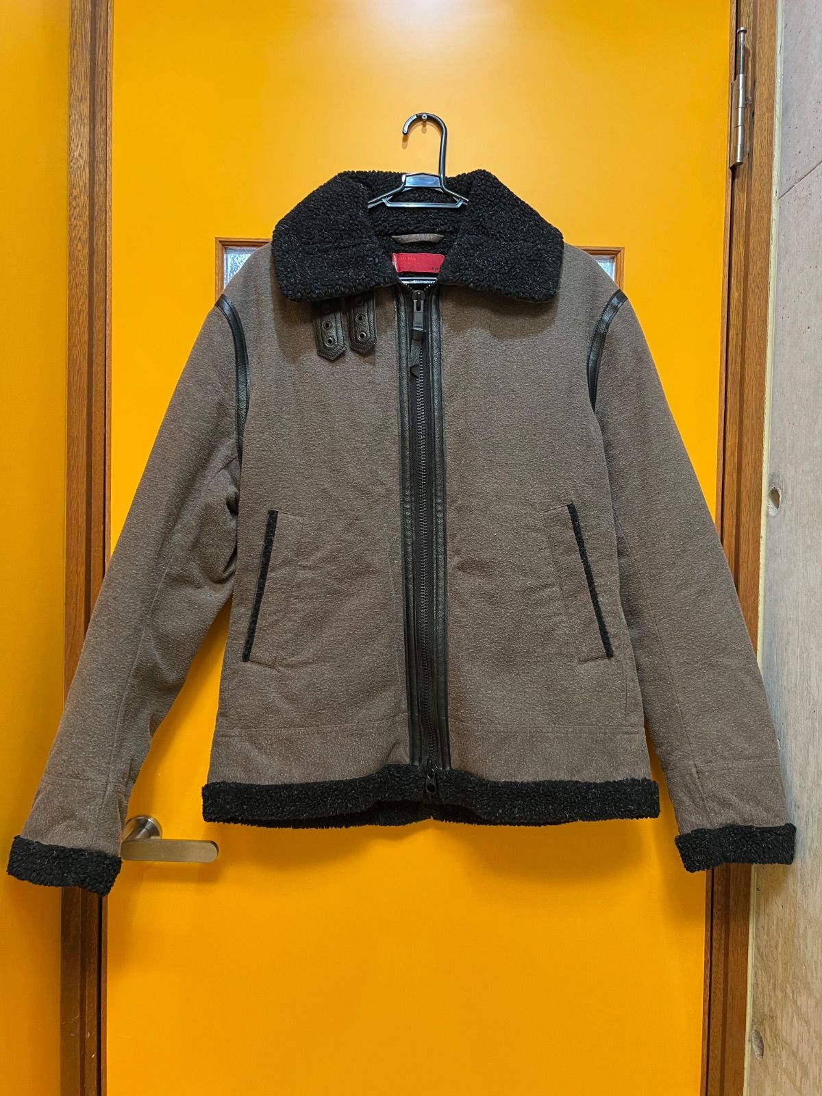 Y【Y9-85】☆ Levi's RED TAB　 Lサイズ　ボアジャケット　Type B-3　カーキ