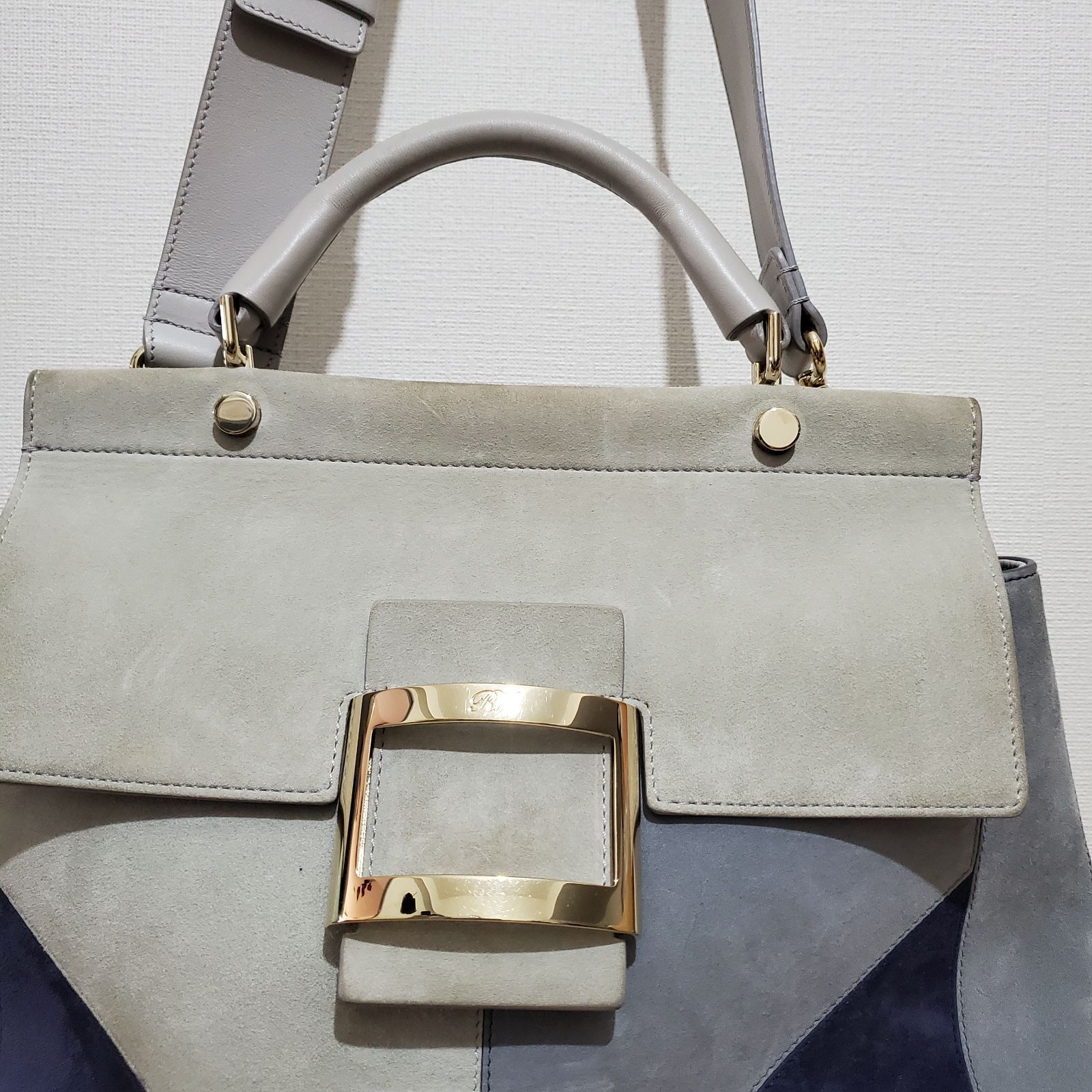 Roger Vivier ロジェ ヴィヴィエ スエード 2way バッグ - メルカリ