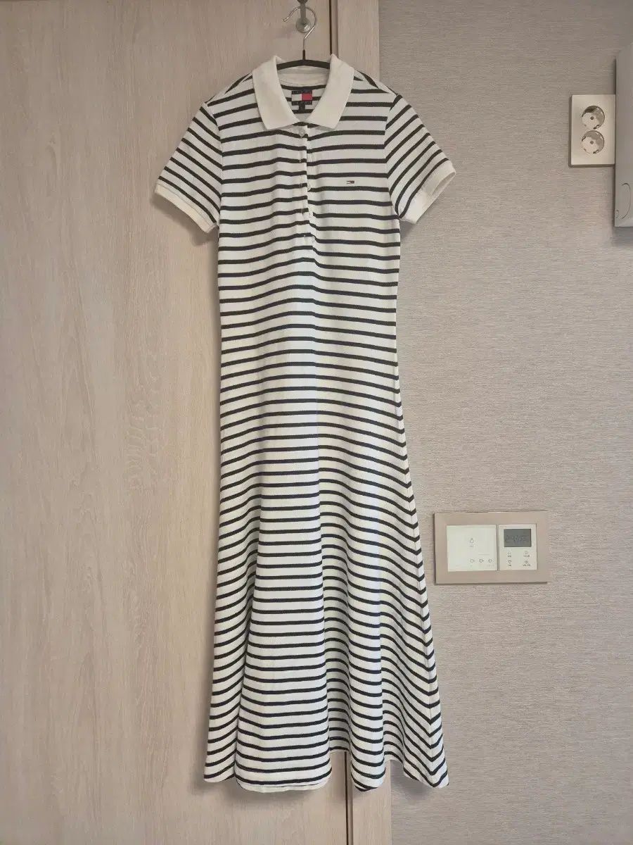 トミーヒルフィガー ストライプ カラ ロング ONE PIECE