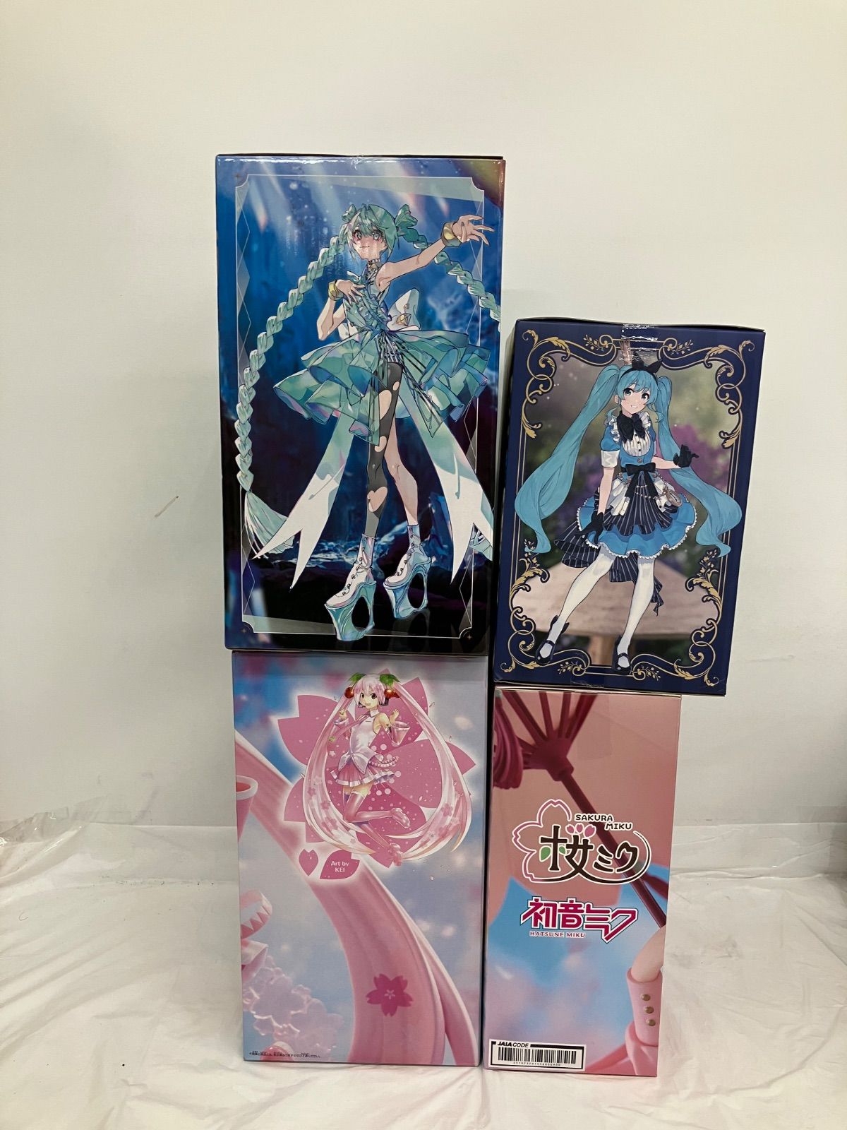未開封 初音ミク フィギュア 4種セット LF5C47 f107 - メルカリ