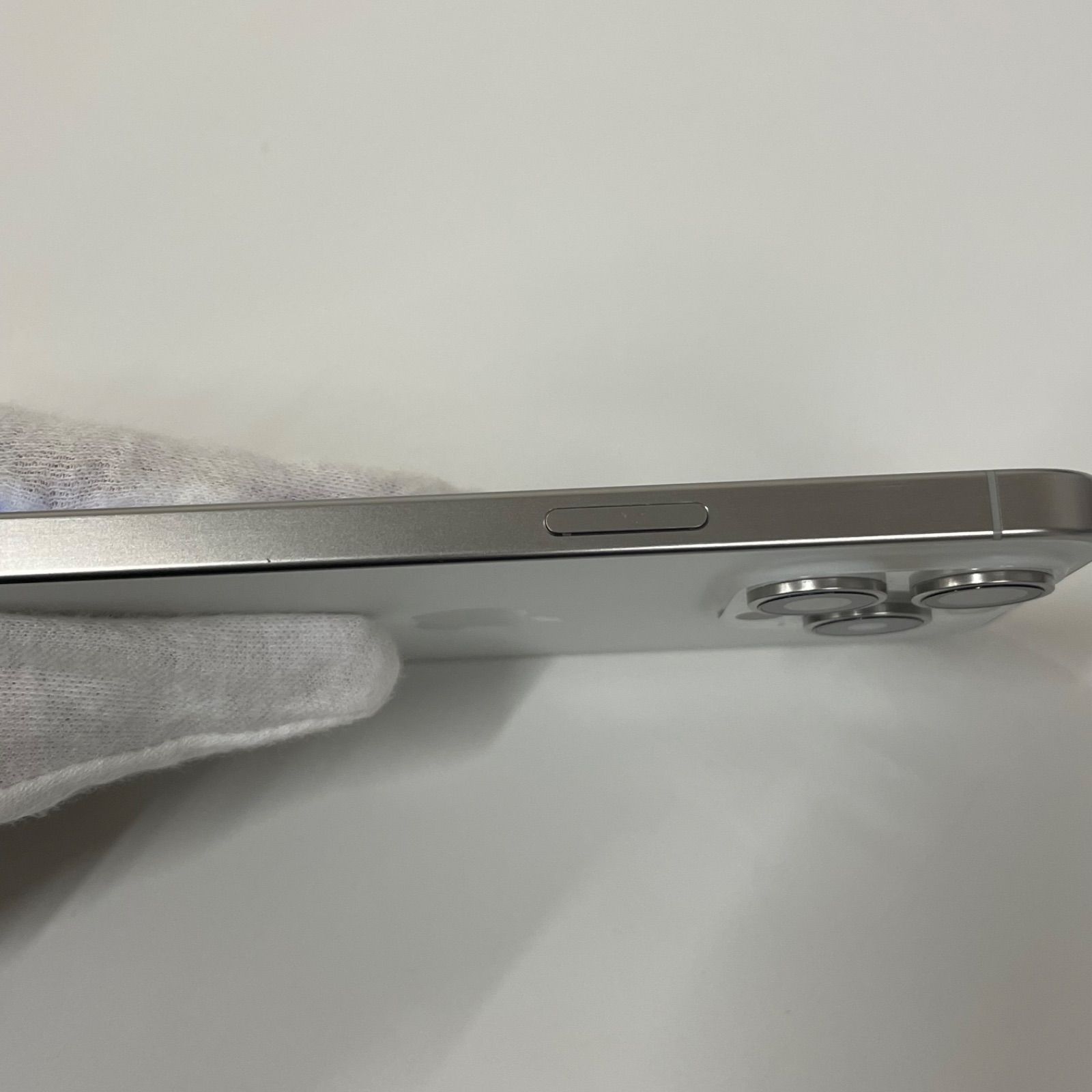 iPhone 15 Pro 128GB 本体 SIMロックなし - メルカリ