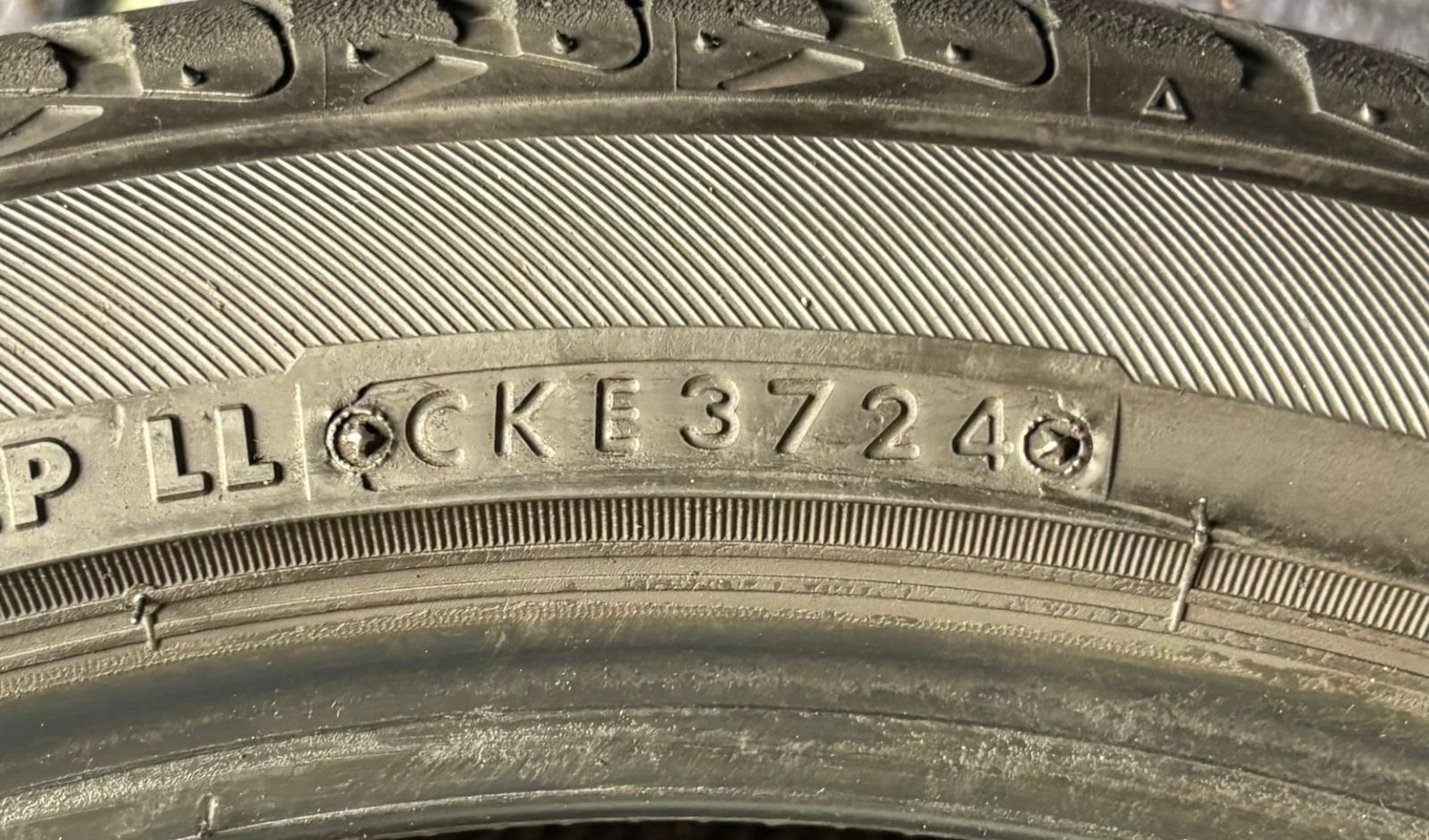 ☆送料無料☆【2024年製造】【溝8分山】BRIDGESTONE SEIBERLING SL201 1本 235/40R18 ASP3636 ☆送料無料☆【2024年製造】【溝8分山】BRIDGESTONE SEIBERLING SL201 1本 235/40R18 ASP3636