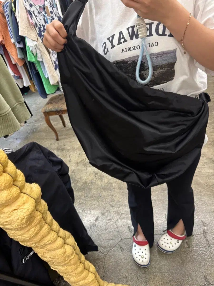 COS リボン結び ショルダーバッグ ブラック オーバーサイズ クロスバッグ ボブサンバッグ 旅行用 おむつバッグ COS リボン結び ショルダーバッグ ブラック オーバーサイズ クロスバッグ ボブサンバッグ 旅行用 おむつバッグ