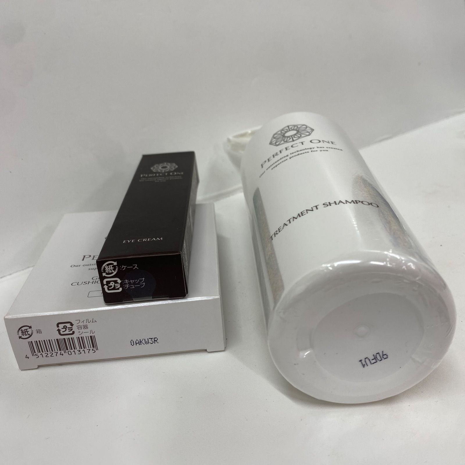 M4729 PERFECT ONE パーフェクトワン トリートメントシャンプーa 400ml・SPアイクリーム 15g・グロウ&カバークッションファンデーション ナチュラル レフィル 14g 計3点セット M4729 PERFECT ONE パーフェクトワン トリートメントシャンプーa 400ml・SPアイクリーム 15g・グロウ&カバークッションファンデーション ナチュラル レフィル 14g 計3点セット