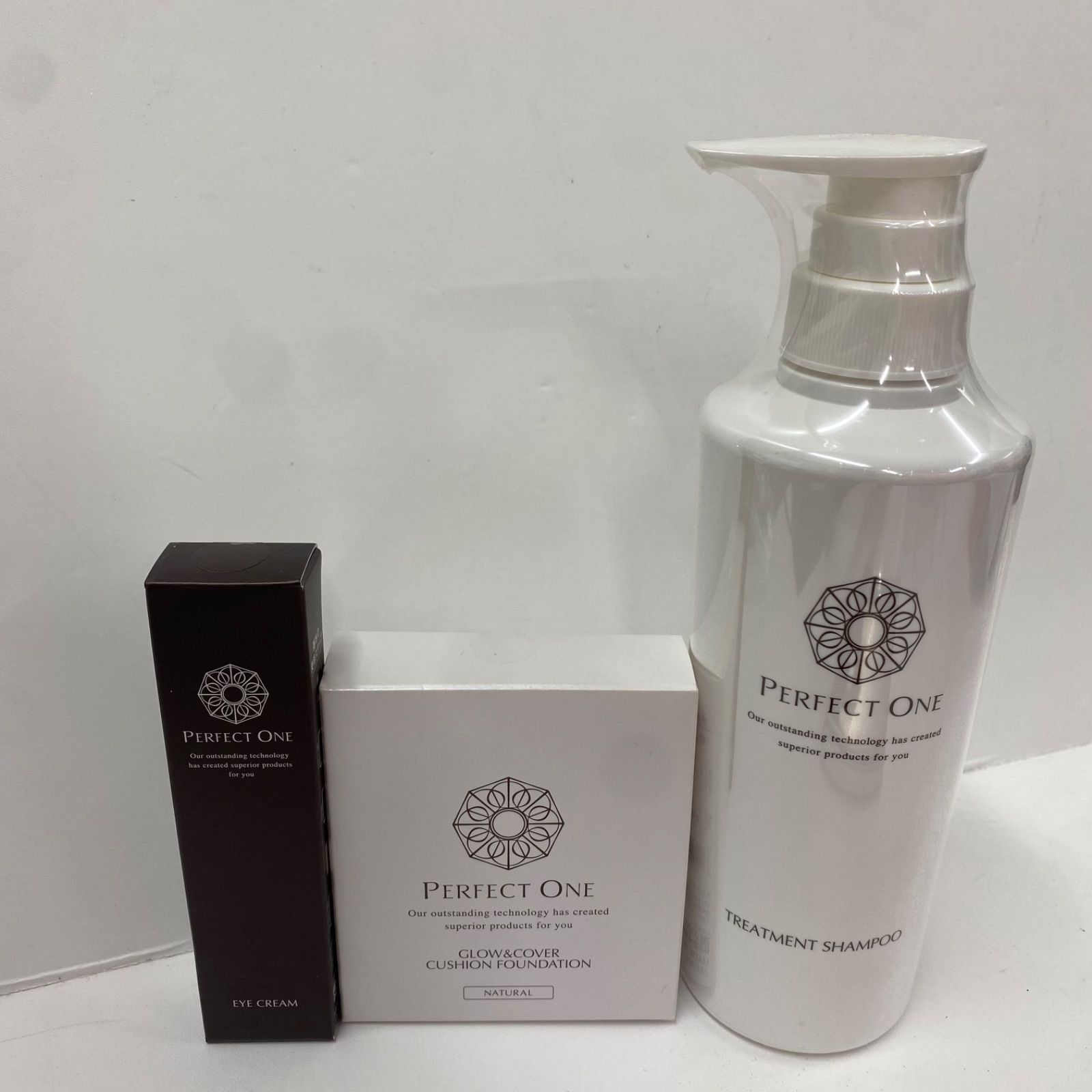 M4729 PERFECT ONE パーフェクトワン トリートメントシャンプーa 400ml・SPアイクリーム 15g・グロウ＆カバークッションファンデーション ナチュラル レフィル 14g 計3点セット
