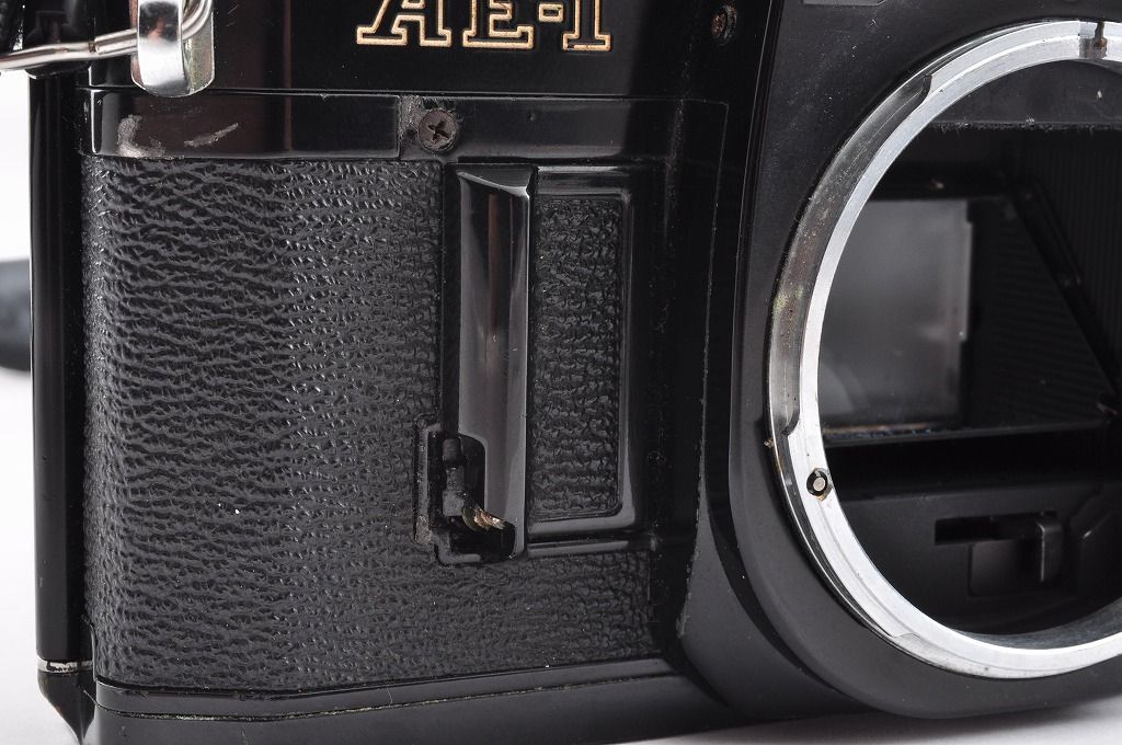 2ヶ月保証付き】Canon AE-1 ブラック フィルム一眼レフ 動作品＃1548